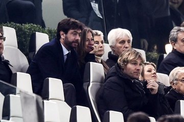 Juventus Başkanı Andrea Agnelli, Türk sevgilisi Deniz Akalın'ı koronavirüsten korumak için malikanesine yerleştirdi