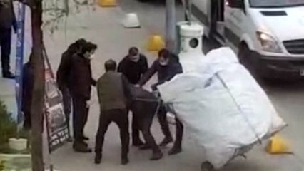 İBB, zabıtaların kağıt toplayıcısını darp ettiği iddiasını yalanladı