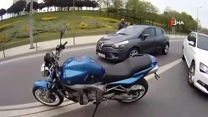 İstanbul’da motosikletlilerin ölümden döndüğü “makas” terörleri kamerada