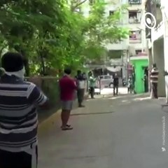 Watch A Mumbai Journalist Gets A Warm Welcome After Returning From Quarantine