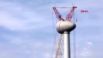 ARNAVUTKÖY'DE RÜZGAR ENERJİ SANTRALLERİ TANIŞIYOR