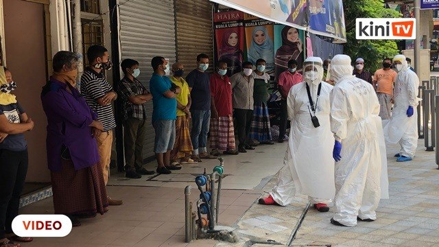 Lebih 21,00 bukan warganegara telah disaring, 811 diuji positif