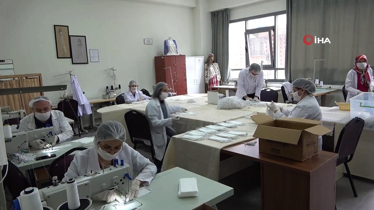 Bu meslek lisesi ultraviyole ışınlarla 27 bin adet ‘cerrahi maske’ üretti