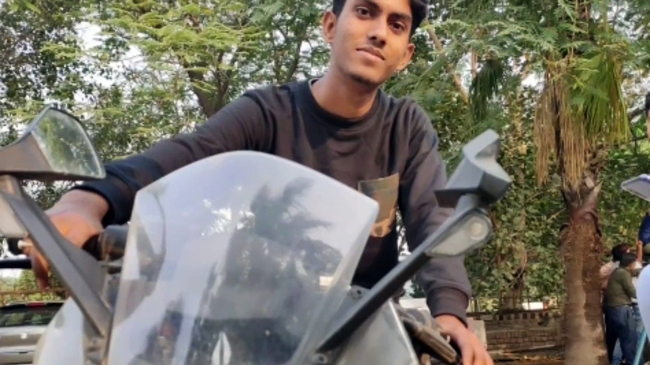 Himanshu Singh Chauhan jise har time has neend aa rahi hoti hai __ lalganj st pauls school