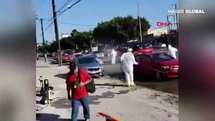 'Korona Avcıları' sokağı dezenfekte etti, sosyal medyada izlenme rekoru kırdı