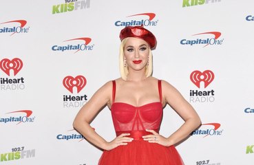 Katy Perry acha difícil ter desejos de gravidez durante a pandemia