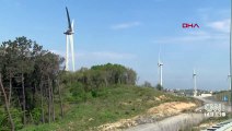 Arnavutköy'de rüzgar enerji santralleri taşınıyor