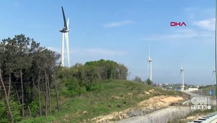Arnavutköy'de rüzgar enerji santralleri taşınıyor