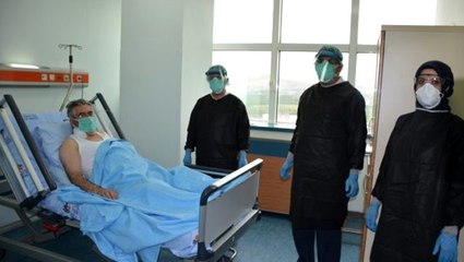 Türkiye'de plazma tedavisi ile koronavirüsü yenen ilk hasta konuştu: Evde kalsınlar, hayatta kalsınlar