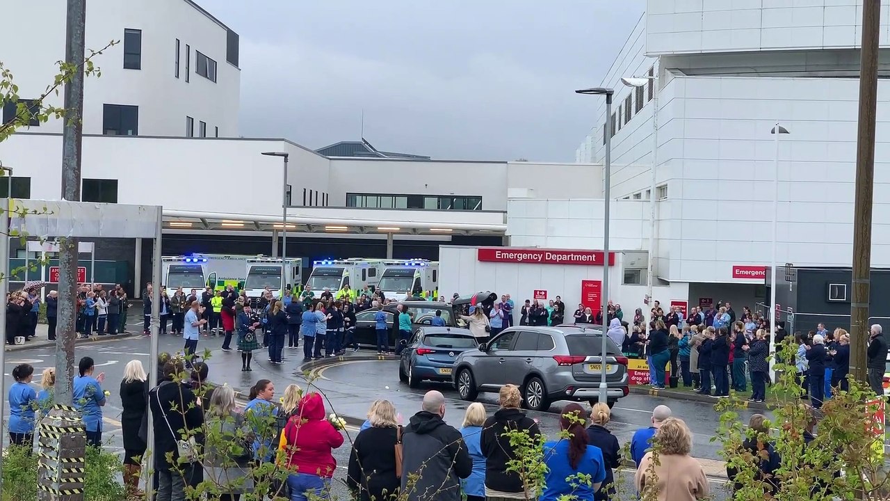 The funeral for Edinburgh NHS worker Jane Murphy, who died after contracting Covid-19, has taken place in Edinburgh today.