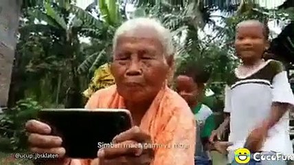 Nenek lucu