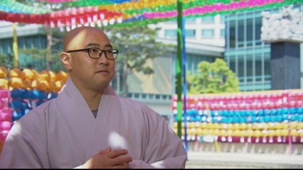South Koreans mark Buddha birthday celebrations amid COVID-19