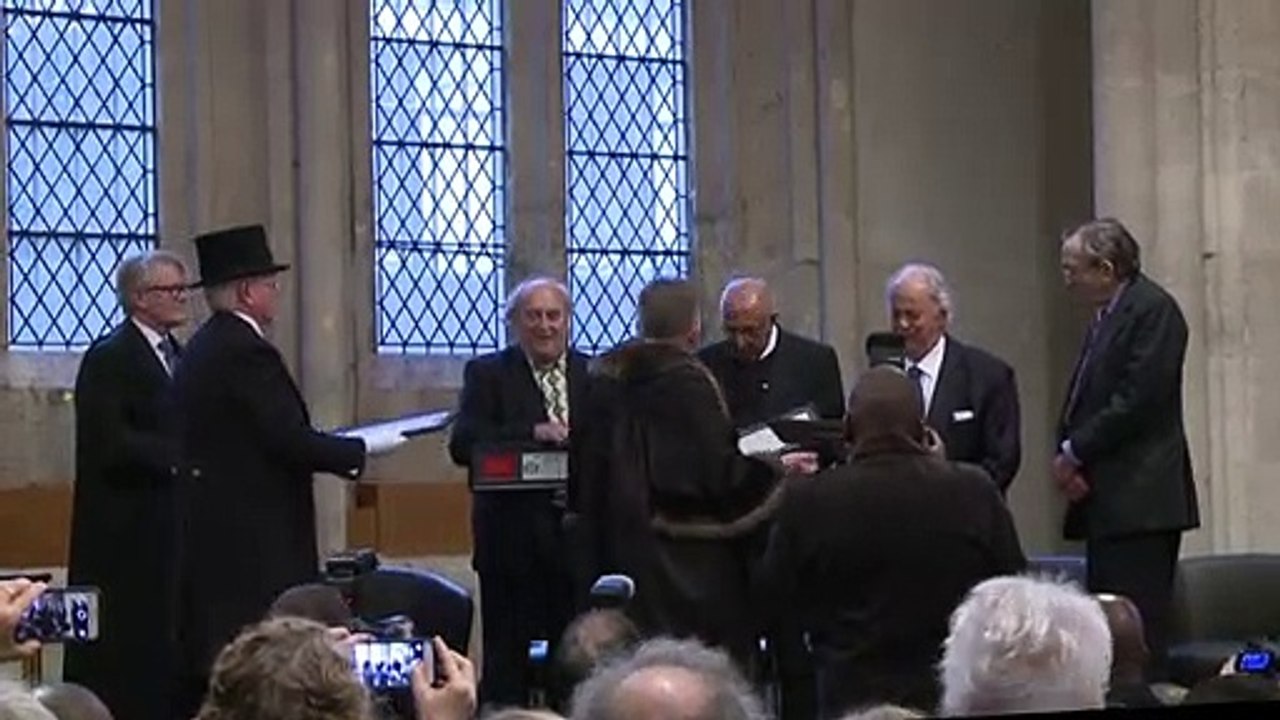 Morre Denis Goldberg, grande nome da luta contra o apartheid