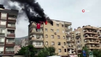Yanan evdeki tüpün patlama anı kamerada