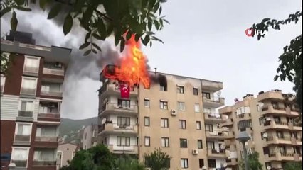 Yanan evdeki tüpün patlama anı kamerada