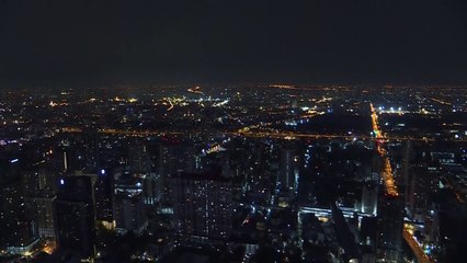 Coronavirus: survol de Bangkok, ville déserte à l'heure du couvre-feu