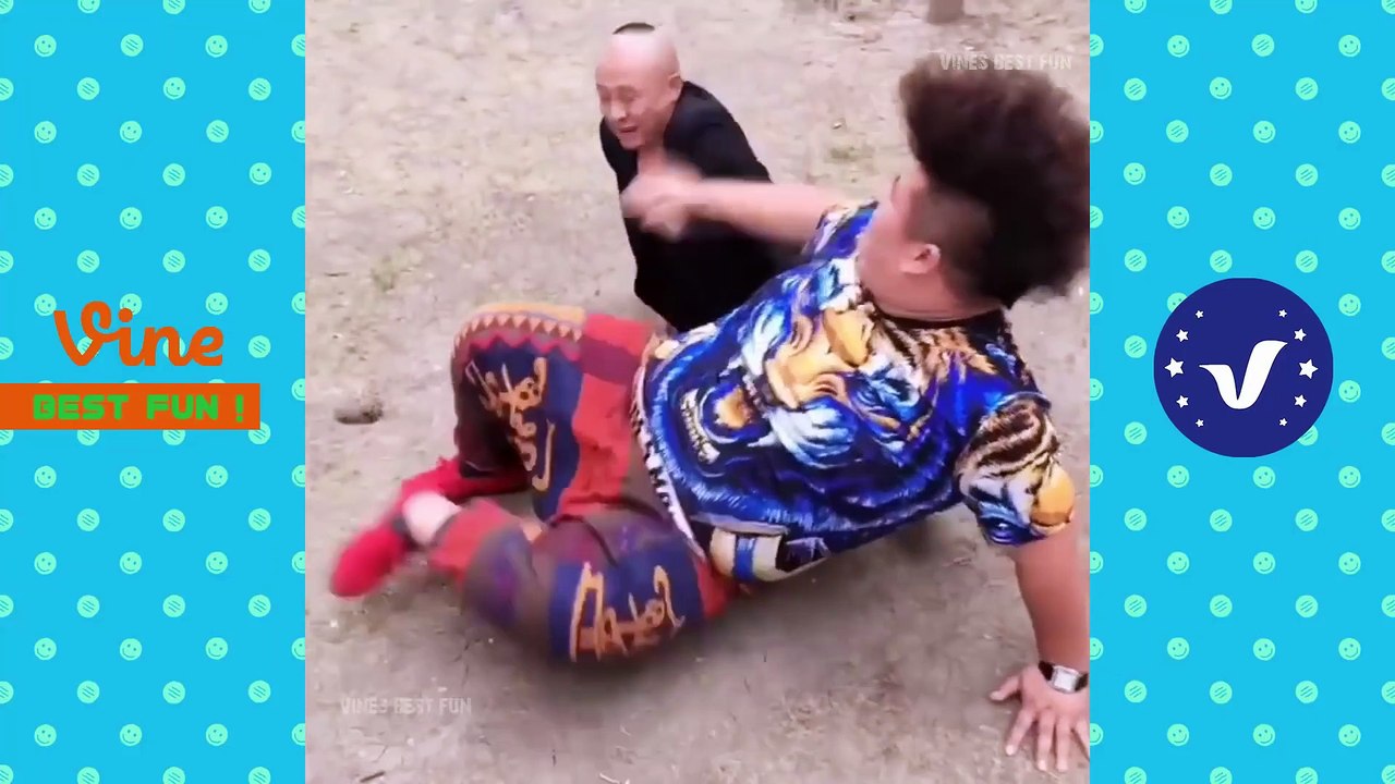 Funny Videos 2017 ● Chinese Funny Clips P5_Zwb9XRkMXS4_1080p