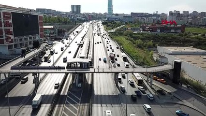 İSTANBUL TRAFİĞİNDE SON DURUM HAVADAN GÖRÜNTÜLENDİ