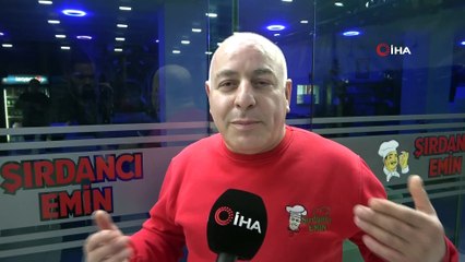 3 günlük sokağa çıkma kısıtlaması öncesi Adanalılar soluğu şırdancılarda aldı