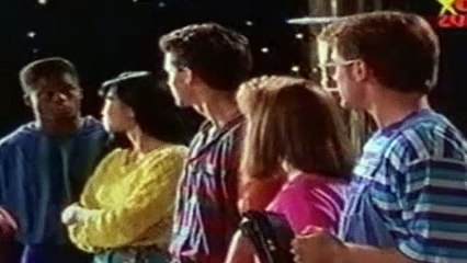 Mighty Morphin Power Rangers S01E46 - To Flea Or Not To Flee