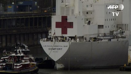 Navio-hospital deixa NY após redução de pacientes