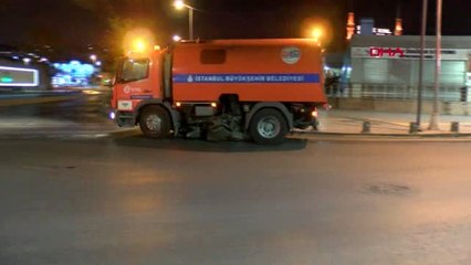 SOKAĞA ÇIKMA YASAĞIN ARDINDAN İSTANBUL SOKAKLARI BOŞ KALDI