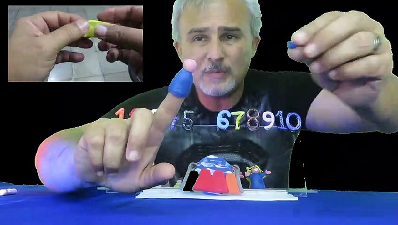 Modelando un Mundo Mejor Aldo Sanchez haciendo titeres de plastilina