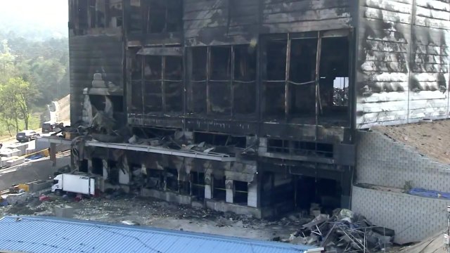 이천 물류창고 화재 2차 감식 5시간째... 희생자 신원 확인 중 / YTN