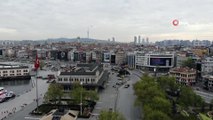 3 günlük sokağa çıkma kısıtlaması nedeniyle Kadıköy Meydanı boş kaldı