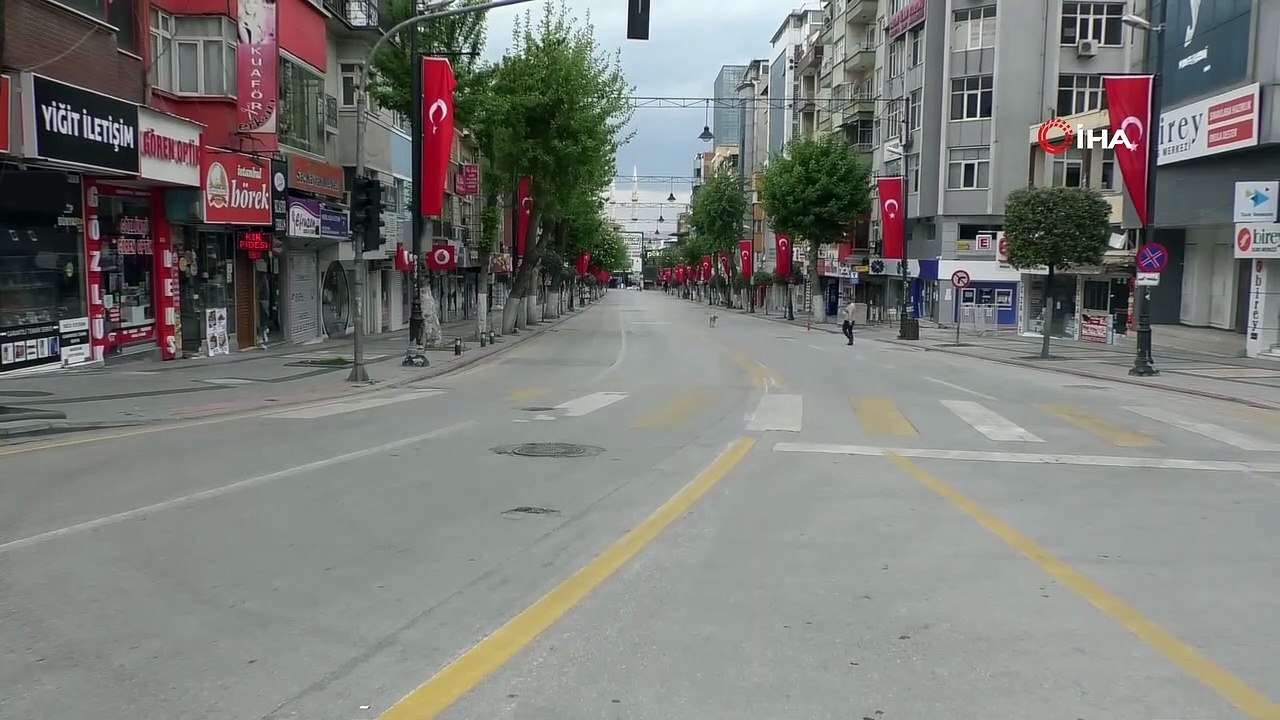 3 Günlük sokağa çıkma kısıtlamasının başlamasıyla Malatya'da sokaklar boş kaldı