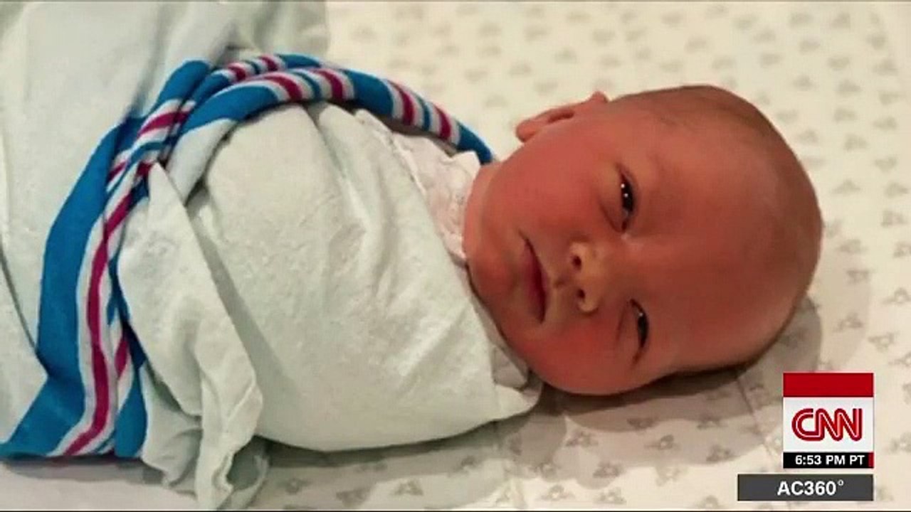 La star de CNN Anderson Cooper, très ému, annonce en direct à l'antenne être papa: "En tant que gay jamais, plus jeune, je n'aurais pensé un jour dire ça" - VIDEO