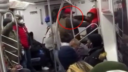 Gözü dönmüş saldırgan, Asyalı evsize "Virüsü siz buraya taşıdınız" diyerek saldırdı