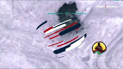 Hafter'e darbe: İki askeri aracı vuruldu!