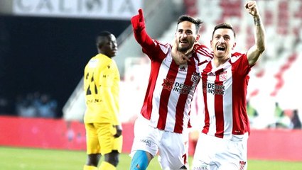 Mert Hakan Yandaş'tan transfer sözleri: Türkiye'de kalmak mantıklı geliyor