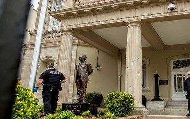 Download Video: Suspect arrested after shooting at Cuban Embassy with assault rifle