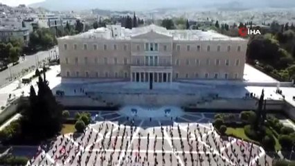 - Yunanistan'da 1 Mayıs şarkılarla kutladı