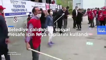 1 Mayıs'a özel sosyal mesafeli halay