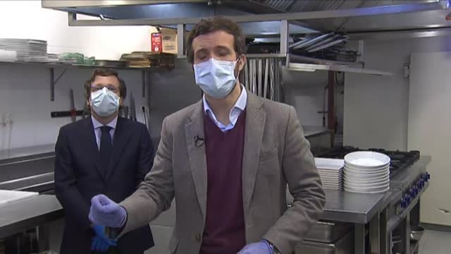 Casado a los hosteleros: Quien pueda abrir tendrá las ayudas del PP