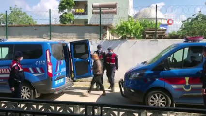 İzmir'de şoke eden olay: Ellerini ayaklarını bağladılar, parasını ve telefonunu gasp ettiler