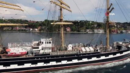 İstanbul Boğazı’ndan geçen tarihi gemi “Kruzenshtern” havadan görüntülendi