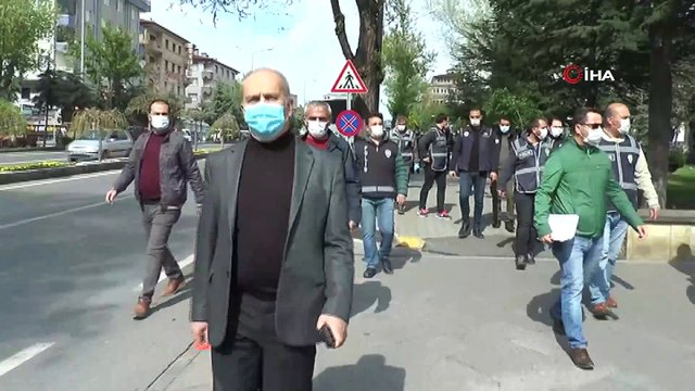 Emniyet Müdürü korona virüs tedbirlerine karşı esnaf ve vatandaşları denetledi