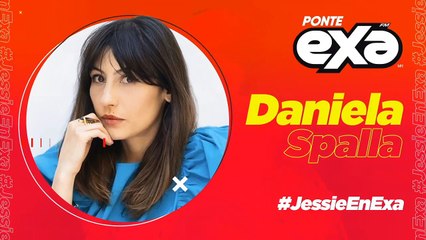 Daniela Spalla nos canta en vivo "Carteles" y cover a Fito Paez | #JessieEnExa #QuédateEnCasa