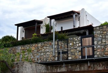 Yılmaz Özdil'in Bodrum'da bulunan milyon dolarlık villasında yıkım kararı çıktı