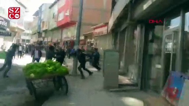 Ağrı'da zabıta ile seyyar satıcılar birbirine girdi: 7 yaralı