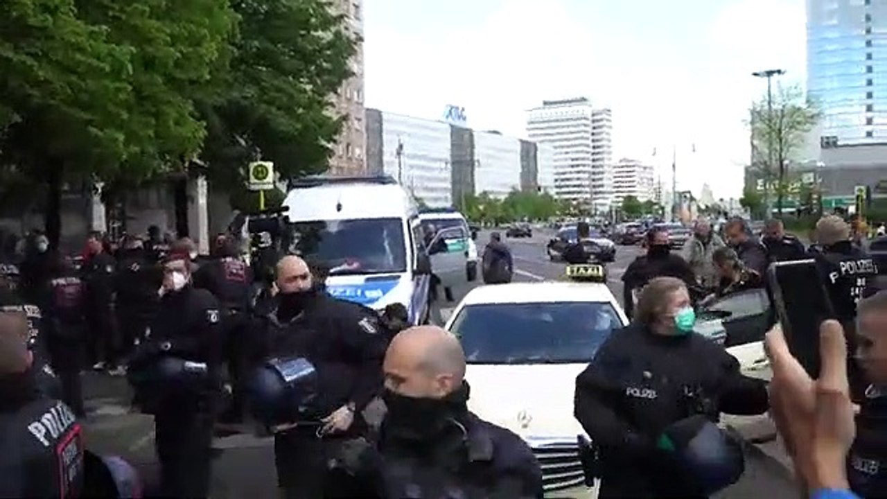 Anselm Lenz - Verhaftung - 01. Mai 2020 Berlin (reupload)