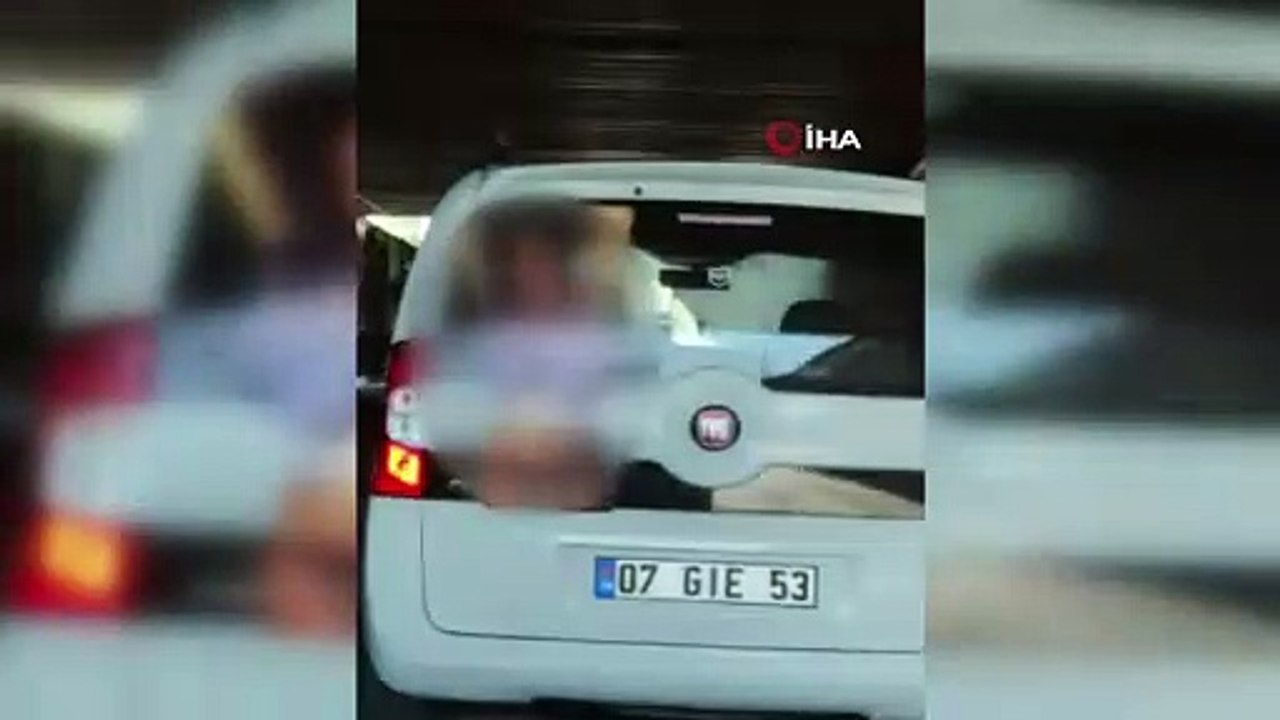 Trafikte müstehcen harekete gözaltı