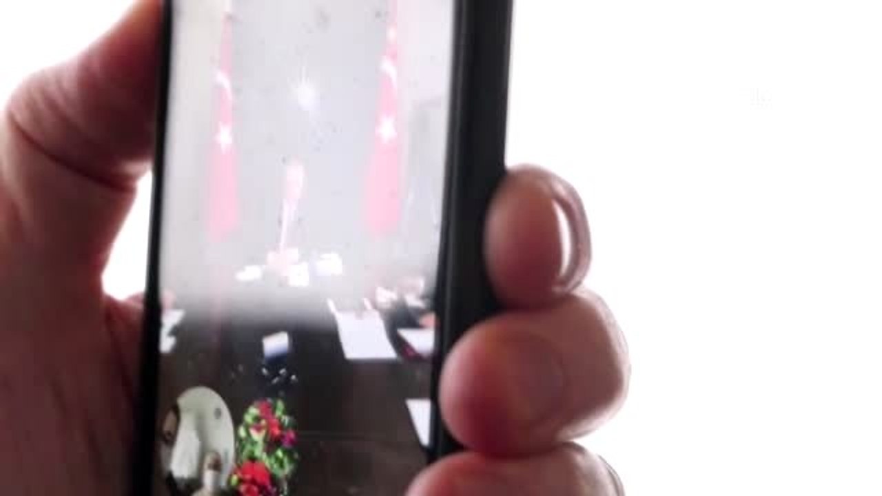 Bakan Soylu, kızları terör örgütü PKK tarafından kaçırılan aileyle görüştü