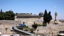 Kudüs'te koronavirüs gölgesinde cuma namazı