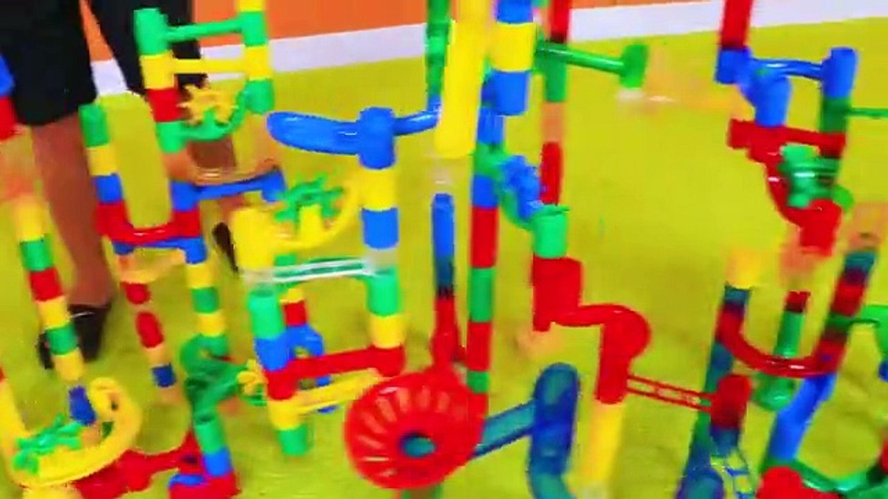 Marble Run Races Giant Set Build!!!!