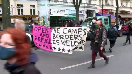 Protestos e confrontos no 1° de maio